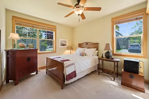 11295 Bunk House Lane Redmond OR 97756