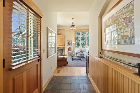 11295 Bunk House Lane Redmond OR 97756