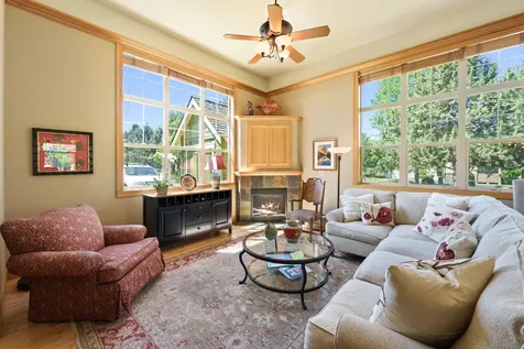 11295 Bunk House Lane Redmond OR 97756