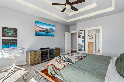 536 W La Strada Circle Medford OR 97504