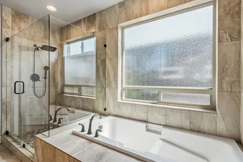 536 W La Strada Circle Medford OR 97504