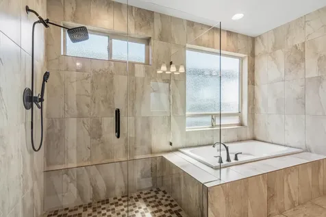 536 W La Strada Circle Medford OR 97504