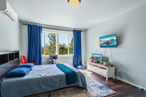 536 W La Strada Circle Medford OR 97504