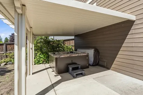 536 W La Strada Circle Medford OR 97504