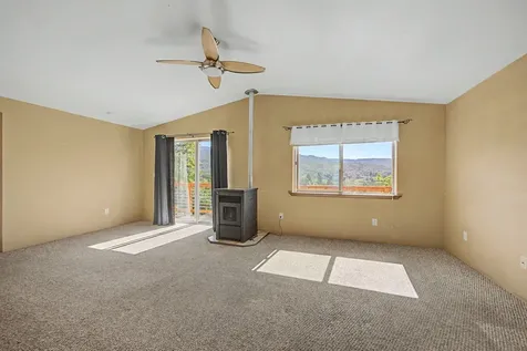 5366 Pioneer Road Medford OR 97501