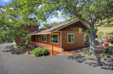 5366 Pioneer Road Medford OR 97501