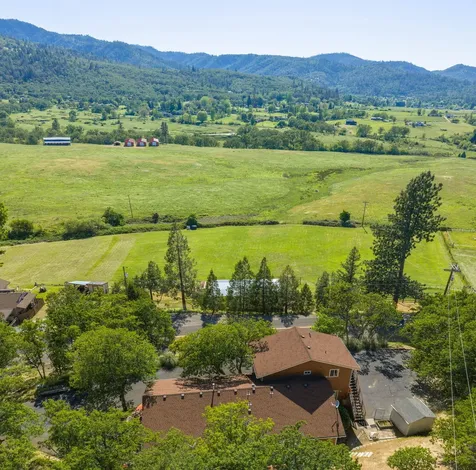 5366 Pioneer Road Medford OR 97501