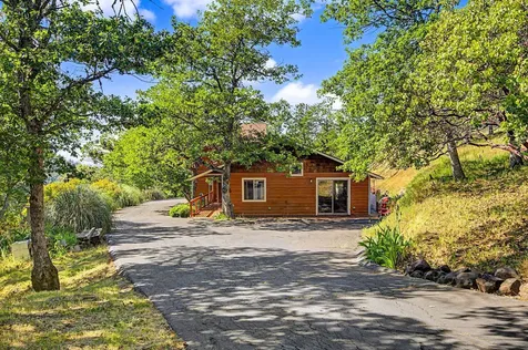 5366 Pioneer Road Medford OR 97501