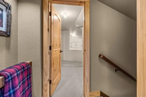 1134 Highland View Loop Redmond OR 97756