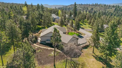 10117 Mourning Dove Drive Klamath Falls OR 97601