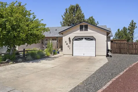 3601 SW Bobby Jones Court Redmond OR 97756