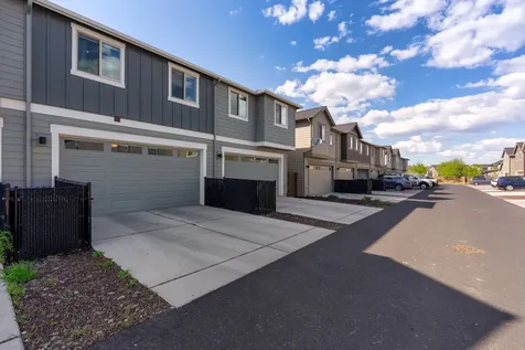 4572 SW 37th Street Redmond OR 97756
