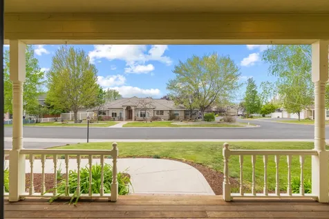4309 La Habra Way Klamath Falls OR 97603
