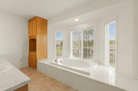 4309 La Habra Way Klamath Falls OR 97603