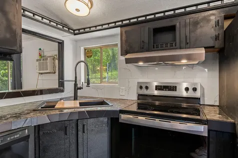 221 Hansen Drive Grants Pass OR 97526