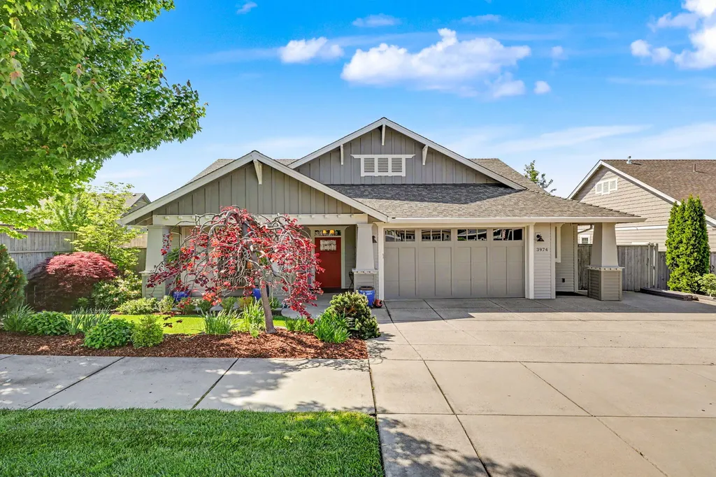3974 Calle Vista Drive Medford OR 97504