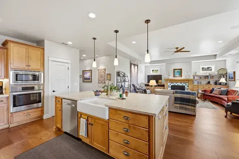 3974 Calle Vista Drive Medford OR 97504