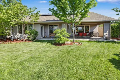 3974 Calle Vista Drive Medford OR 97504