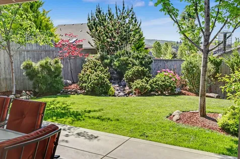 3974 Calle Vista Drive Medford OR 97504