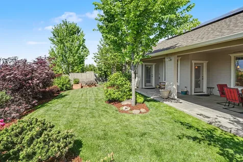 3974 Calle Vista Drive Medford OR 97504