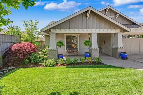 3974 Calle Vista Drive Medford OR 97504