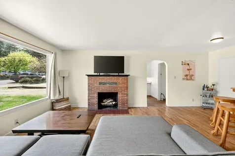 755 Walker Avenue Ashland OR 97520