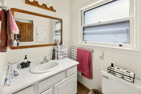 755 Walker Avenue Ashland OR 97520
