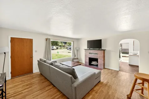 755 Walker Avenue Ashland OR 97520