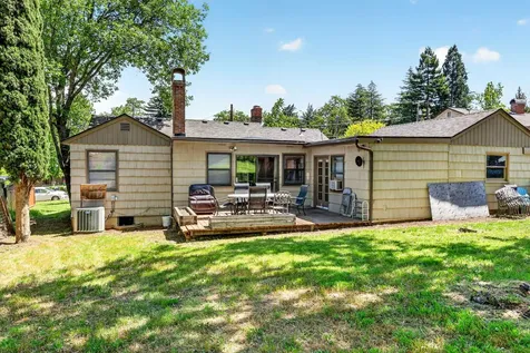 755 Walker Avenue Ashland OR 97520