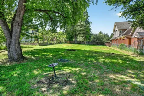 755 Walker Avenue Ashland OR 97520