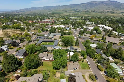 755 Walker Avenue Ashland OR 97520