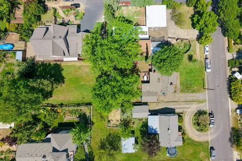 755 Walker Avenue Ashland OR 97520