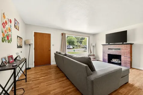 755 Walker Avenue Ashland OR 97520