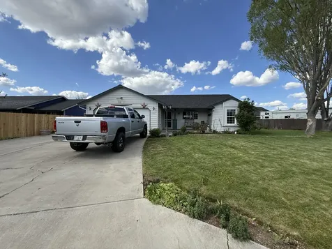2329 NE Yellowpine Road Prineville OR 97754