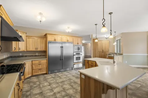 17045 Shawnee Circle Bend OR 97707