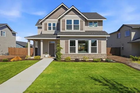 748 NW 27th Street Redmond OR 97756
