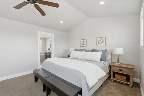 748 NW 27th Street Redmond OR 97756
