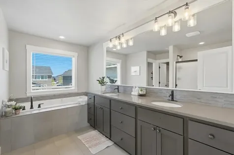 748 NW 27th Street Redmond OR 97756