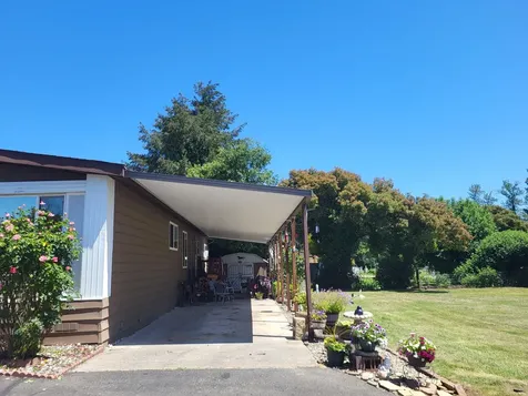 327 Sandlewood Drive Grants Pass OR 97526