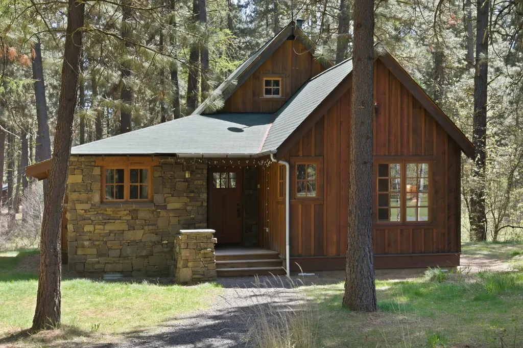 13375 SW Forest Service Road Camp Sherman OR 97730