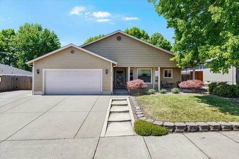 962 Ridgeview Drive Eagle Point OR 97524