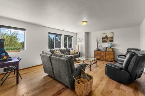 63639 Gentry Loop Bend OR 97701