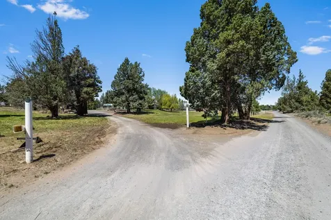63639 Gentry Loop Bend OR 97701