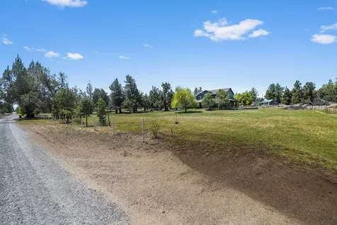 63639 Gentry Loop Bend OR 97701