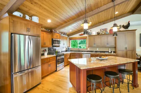 132 Cougar Creek Road Oakland OR 97462