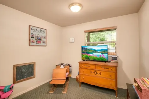 132 Cougar Creek Road Oakland OR 97462