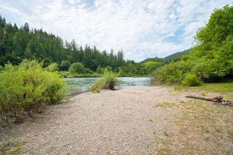 132 Cougar Creek Road Oakland OR 97462