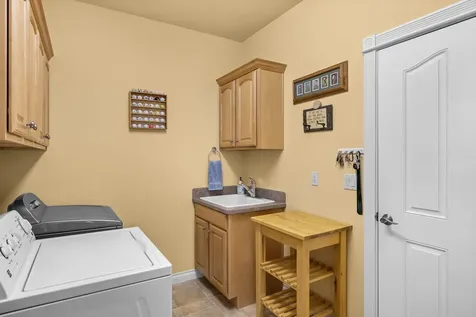 1945 NW 18th Street Redmond OR 97756