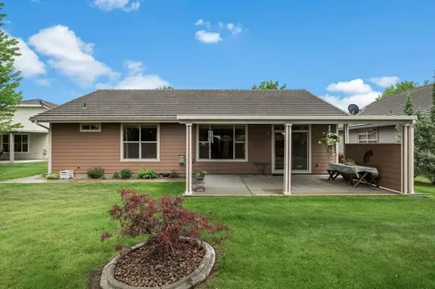 1945 NW 18th Street Redmond OR 97756