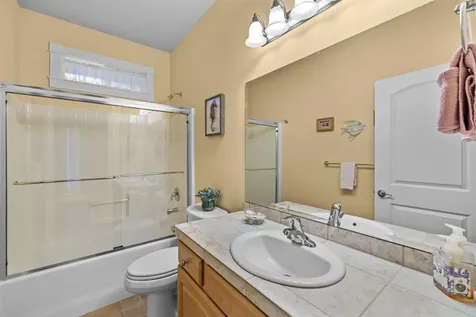 1945 NW 18th Street Redmond OR 97756